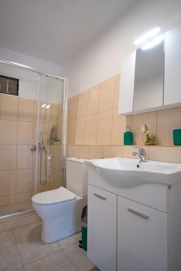 Remvi Guest House ปรามานตา ภายนอก รูปภาพ
