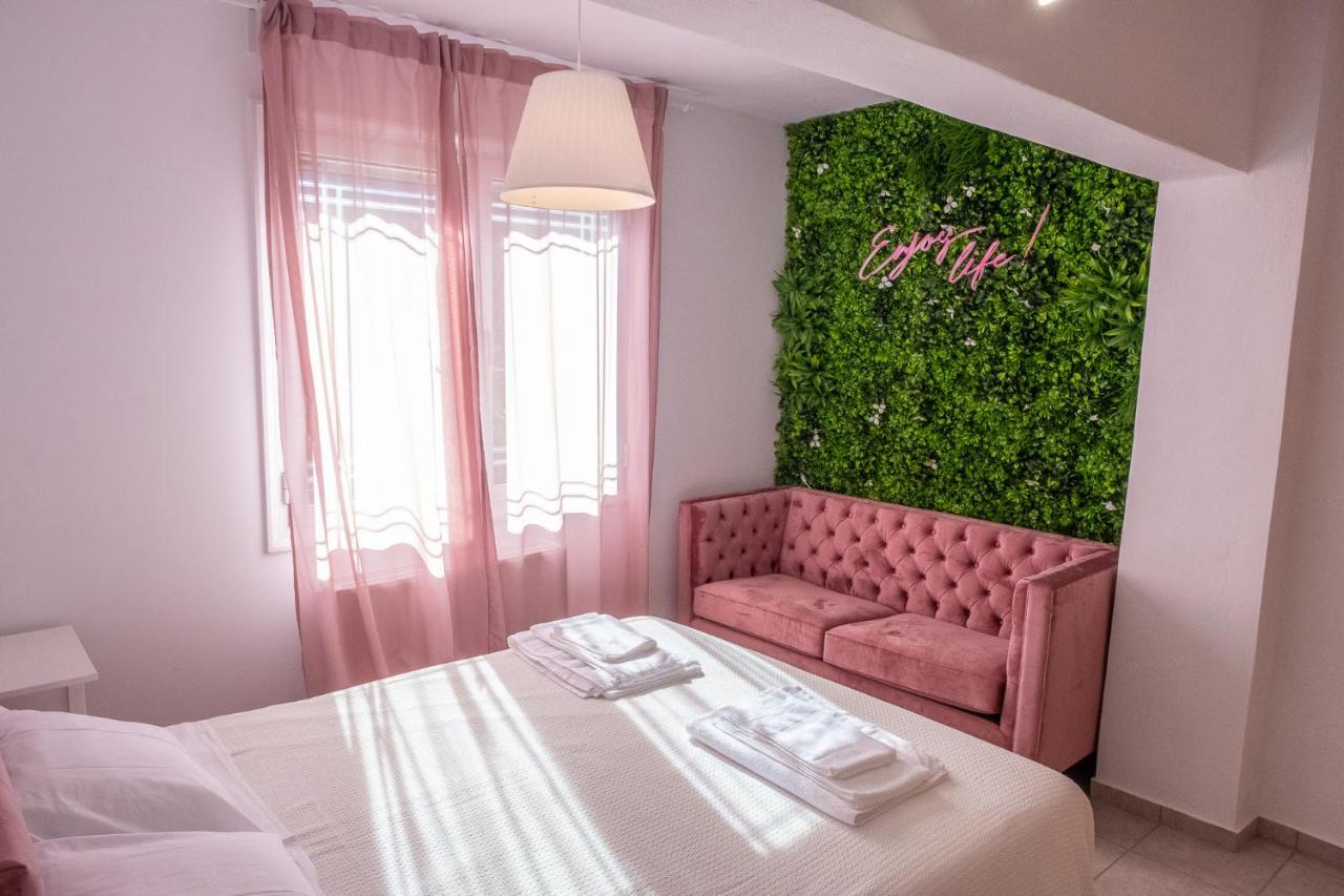 Remvi Guest House ปรามานตา ภายนอก รูปภาพ