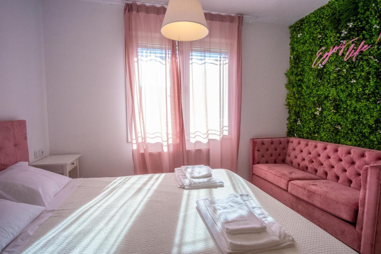 Remvi Guest House ปรามานตา ภายนอก รูปภาพ